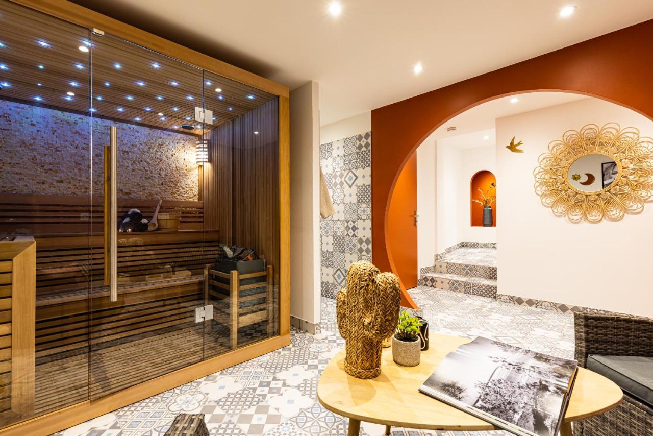 Le 49 Côté Parc&SPA Domblans Esterno foto